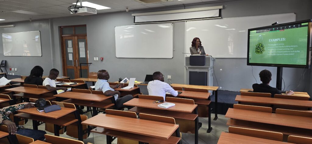 picture of the workshop in classroom